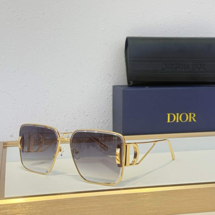 Picture of Dior Sunglasses _SKUfw76011334fw